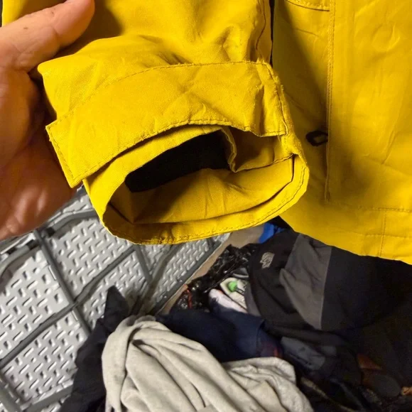 Liquid Men's Yellow winter Jacket sz L - Picture 4 of 6